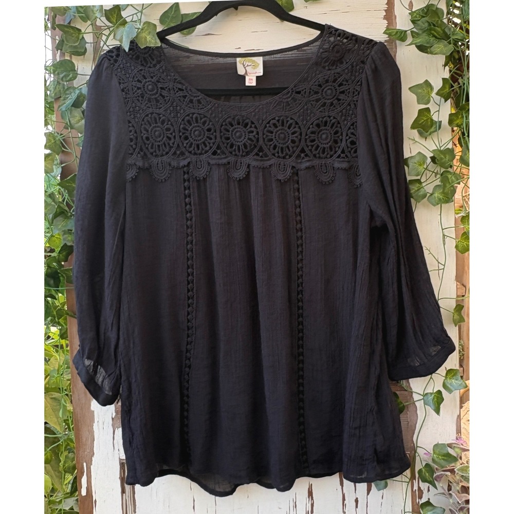 Fig and Flower Anthropologie Black Crochet Lace Peasant Top Sz Med Boho Witchy